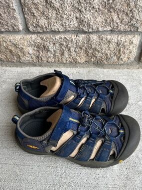 Keen navy blue and black closed-toe hiking sandals